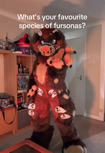 My favourite is spider/moth fursuiters💕#furry #fullsuiter #dancefur #furryfandom #furryuk