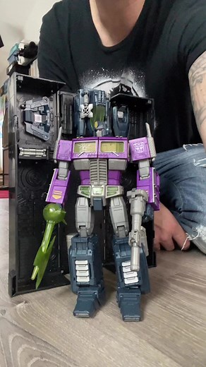 54K views · 776 reactions | Old MP-10. A classic. And still one of those fun transformations that doesn’t make you go crazy. Unlike 90% of masterpiece scale stuff that comes out now. 藍 #transformers #autobots #decepticons #optimusprime #shatteredglass #sgoptimusprime | The Reflector Files | Facebook