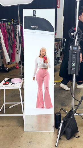 Mystery Solved Extreme Bell Bottom Jeans | Fashion Nova