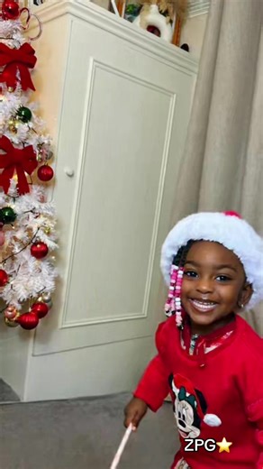 Explore ZinoDict Tweenz with Macarena Remix