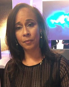 292K views · 6.1K reactions | #ColletteVSmith is the first African American woman to coach an NFL team! #BlackExcellence #BlackHistoryMonth  #BET@ #SuperBowlLIII #PowerOfInfluenceAwards | BET | Facebook