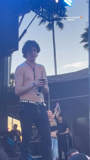 CHASE HUDSON IS ROCKSTAR on Instagram: "Huddy performs unreleased new banger at Warped Tour Orlando. 🎤🖤🎶✨️ ©️ : @meganxmarie on İnstagram Stories Tag : | @huddy @vanswarpedtour . . . . . . #Huddy #chasehudson #warpedtour #orlandoflorida #huddygang #huddygangforever #expolerpage #rockstar #instagramreels #singersongwriter #musician"