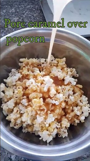 How to Make the BEST Caramel Popcorn 🍿 Easy, Crunchy & Addictive!