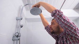How to Fix a Leaky Shower Hose in Just 5 Minutes – Save Time and Money with This Simple Method