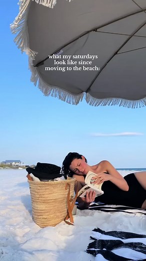 Feeling so blessed every day 🌊🕊️ #beachlife #movingtothebeach #florida #floridalife #floridalifestyle #30A #beachlifestyle #nancymeyersaesthetic #nancymeyers
