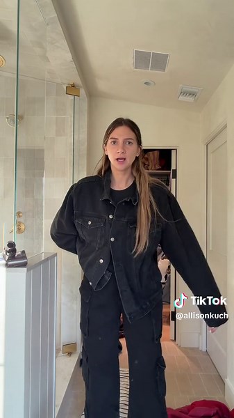 Pregnancy Packing Gone Wrong in Vegas: Dusty Adventures