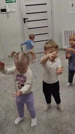 141K views · 4.5K reactions | Wesoły Just Dance 殺✋ Just Dance - dziecięce marzenia do spełnienia | Klub Dziecięcy "Radość Maluszka" - Grunwaldzka | Facebook