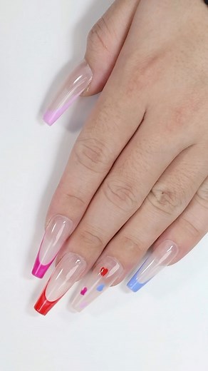 Can’t decide on your favorite Valentine’s color? ❤️   We say just...