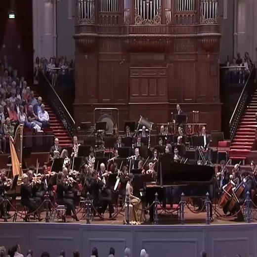 Piano Concerto No. 1, Op. 23 3 mv finale: allegro con fuoco by Tchaikovsky. Performances by Nordwestdeutsche Philharmonie Conductor Yves Abel Piano Anna Fedorova | Thuy Hoang
