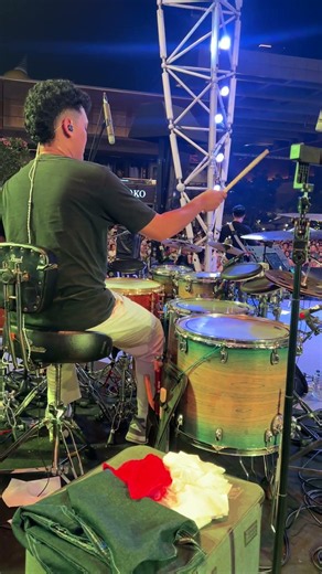 Rizky Febian team band rehearsal gathering performance kelapa mahalini space bar sax drumndrum cool