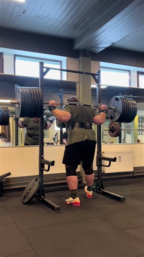 Powerlifting Techniques: Mastering Squat, Bench Press, Deadlift