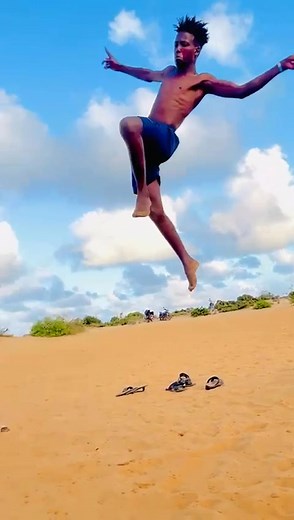 Maxaa Guraye on Reels