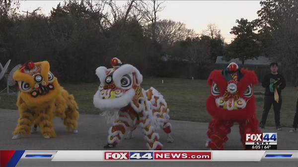 Baylor Lion Dance Team performs special dragon dance