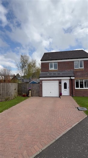 Dream Villa for Sale in East Kilbride