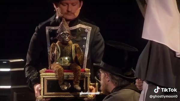 Beautiful Scenes from Phantom of the Opera Edit