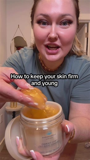 Helps the appearance of cellulite and stretch marks🙌🏼 #cellulite #stretchmarks #gold #massageoil #tiktokshopholidayhaul