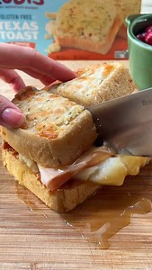 We all know a Thanksgiving leftover sandwich is the best part of the meal, right? | Rudi's Bakery