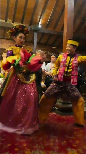 Tari Tradisional Kreasi Nusantara Indonesia