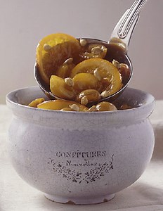 Quetsches et pommes à l'anis et à la vanille pour 4 personnes - Recettes - Elle à Table