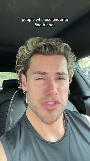 Exploring Tinder Dating Experiences