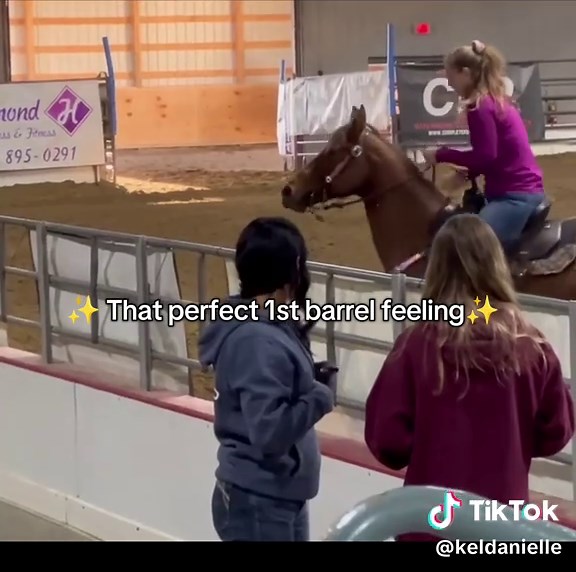 Barrel Racing Fails: Hilarious Horse Moments