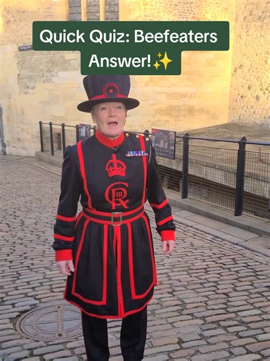 Most of you got this one right! Beefeaters (Yeoman Warders) have to serve 22 years in the military before they can even apply — and they also live on site at the Tower of London with their families. __ Head to our bio to book on our Tower of London tour! 🏰 #walkstours #towerroflondon
