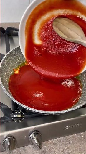 Prepara le melanzane in questo modo con sugo e mozzarella #ricetta #ricettafacile #ricettaveloce