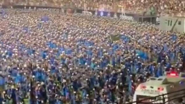 11,600 dancers break world record by performing in sync