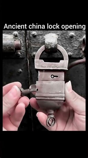 Ancient Chinese lock opening tutorial