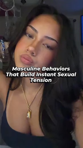 Daily Advice For Men|Glowup|Psychology on Instagram: "1. Holding eye contact a second longer than normal. 2. Talking slowly and calmly instead of rushing your words. 3. Leaning in slightly when she speaks — making her feel seen. ➡️ Want to start texting like an alpha? 💥 Drop a comment “GUIDE” below 👇 and I’ll send you the Alpha Texting Guide straight to your DMs. Don’t miss out—start turning your texts into results today. 🖤 4. Speaking with intention, not overexplaining. 5. Letting silence bu