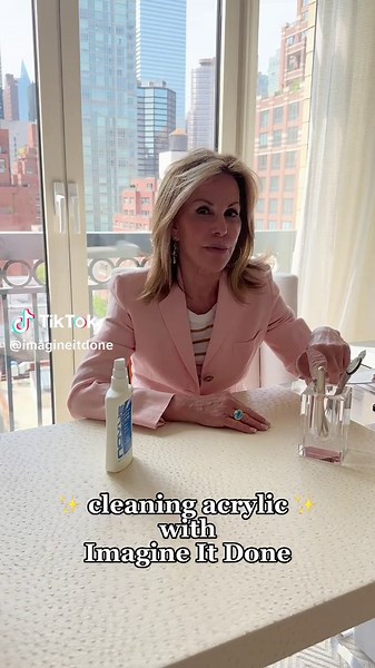 Best Cleaner for Acrylic Products | Keep Your Acrylic Items Sparkling Clean!