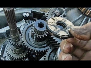 2013 Mini Cooper R56 Manual Transmission Split and Examination (Getrag Six Speed Tranny)