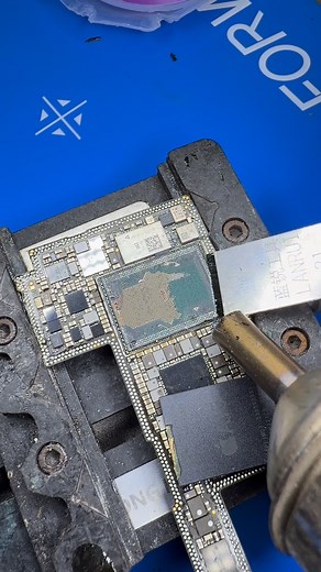 10K views · 230 reactions | Use it to clean all kinds of pad primer quickly, and use it to disassemble CPU temporarily. Lanrui 007 CPU special shovel is recommended to everyone. #lanrui #mobile #repair | Lan Rui | Facebook