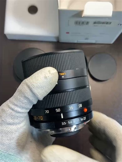 Leica VARIO-ELMAR-R 28-70mm f/3.5-4.5 E60 ROM Lens - Condition & Function Test Video Link in bio to bid! #LeicaVarioElmarR #LeicaLens #VintageLens