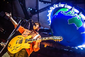 Vampire Weekend played MSG with Steve Lacy, announce 2020 tour (pics, videos, setlist, dates)