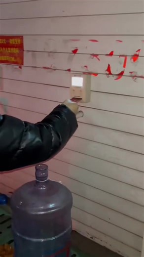 King Tips (@tips_th1138)’s videos with Crunchycat - Monkey Cat Luna