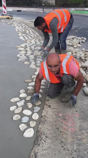 Expert Cobblestone Pathway Installation Techniques