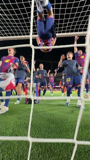 Ladies and gentlemen, the 𝗯𝗮𝗰𝗸-𝘁𝗼-𝗯𝗮𝗰𝗸 champions 🏆 #shorts #fcbarcelona