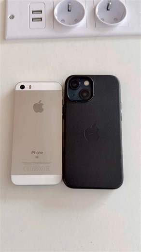 iPhone SE 2016 vs. iPhone 13 mini size