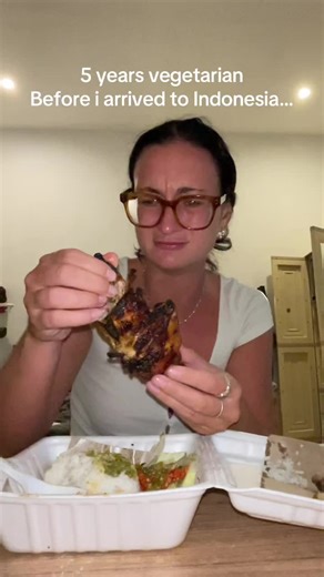 laurathefoodexplorer (@laurathefoodexplorer)’s videos with original sound - WAK LABU