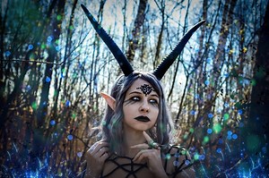 Stroje na Halloween dla par i nie tylko. Inspiracje stylizacji na imprezę Halloweenową