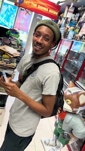 RETRO GAME STORE ‼️ Multivest Video Games 3o5-94o-1611