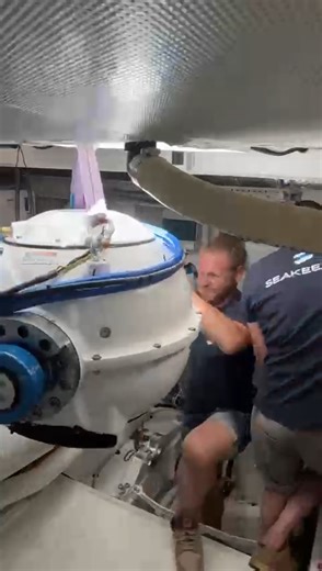 Elite Dealer Nemo Marine Seakeeper installing our Seakeeper 10 on an Azimut Yachts 53' Fly. Sometimes installations can be in some tricky places, our Dealers and their technicians come in prepared for anything, and do a flawless job every time. 🎥@nemomarine_seakeeper | Seakeeper