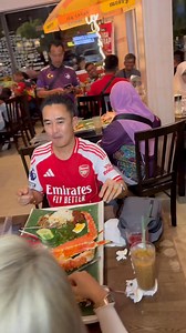 Ustaz Ebit liew borong king crab mega ! | Nasi Lemak Lobster JB