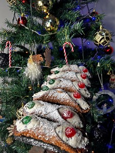 CANNOLI SICILIANI | Italian food