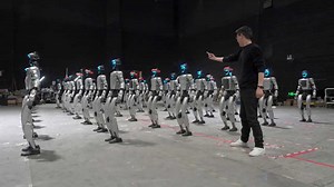 Unitree robots perform flips and somersaults in Zhejiang, China