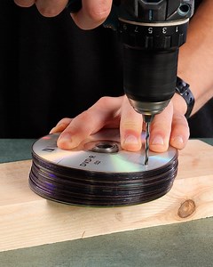 2.4M views · 6.4K reactions | Using CD's To Make A Solar Panel | DeMilked | Facebook