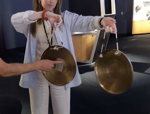 How does noise-cancelling tape work?