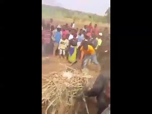 African Mob Punished Thief In Their Own Way
