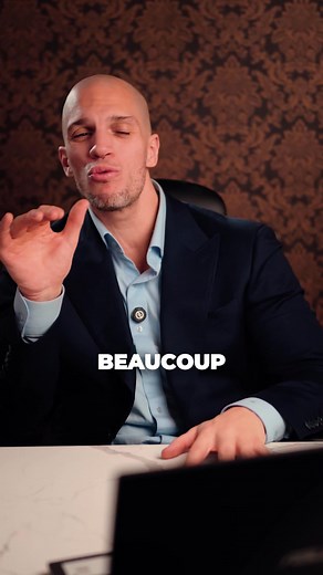 Peu de gens en parlent, mais Boilermaker est un métier qui peut rapporter plus de 150 000 $ par an. Ces experts construisent et entretiennent des chaudières industrielles. Ce n’est pas le job le plus glamour… mais c’est extrêmement lucratif. La leçon ? 💡 Les carrières méconnues cachent souvent des opportunités incroyables pour bâtir ta liberté financière. Et tout comme le choix d’un métier, le bon prêt hypothécaire peut transformer tes finances à long terme. En tant que Courtier Hypothécaire Mo